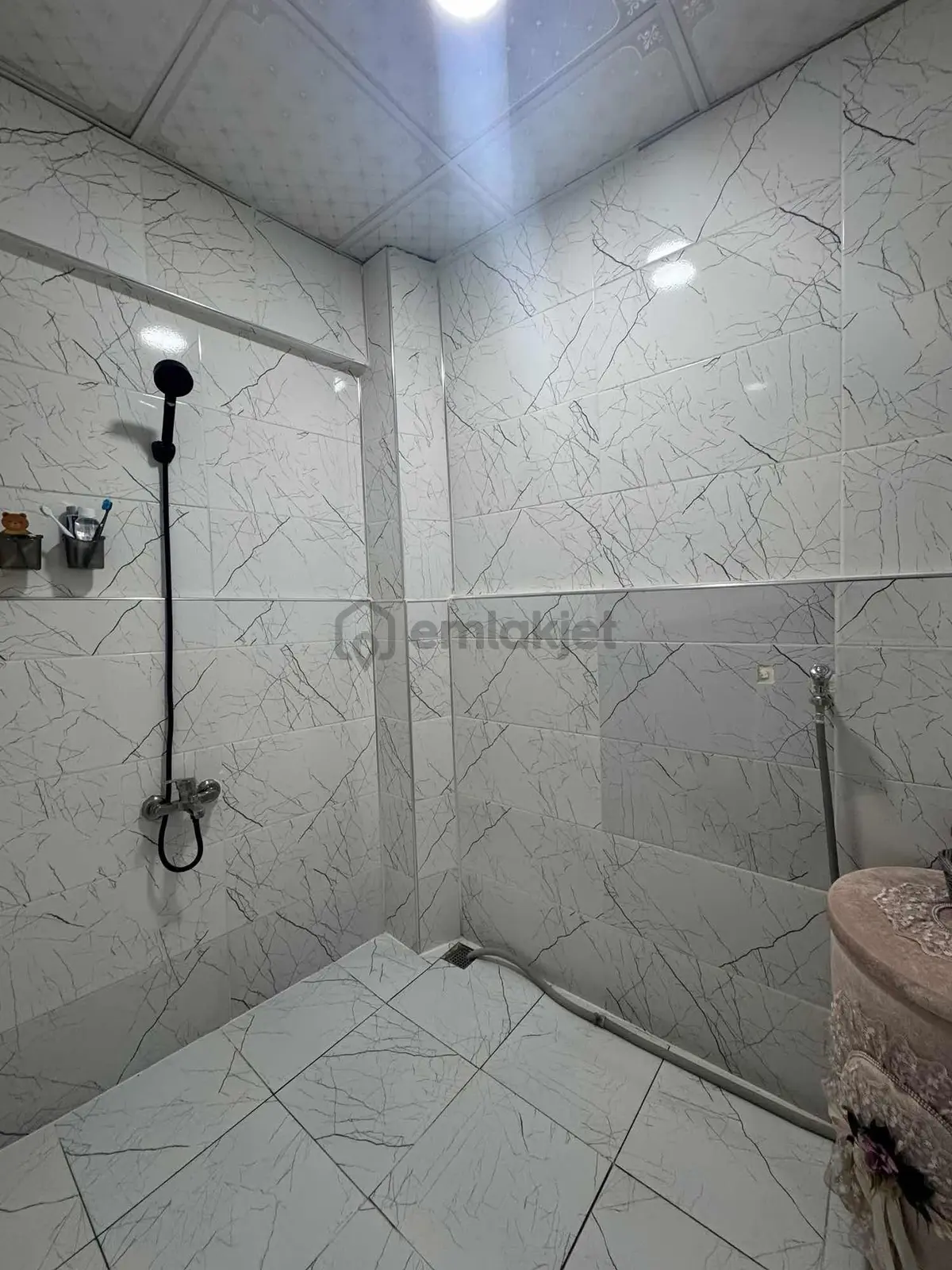 Ceza Evi Alt Köşede 3+1 Masraflı Daire! - 5
