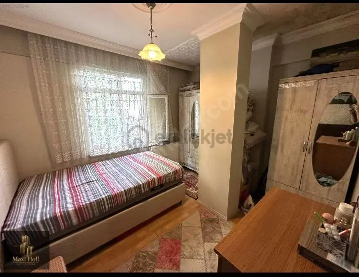 Sahibinden Bahçelievler, Bil Koleji Sokağında - 17