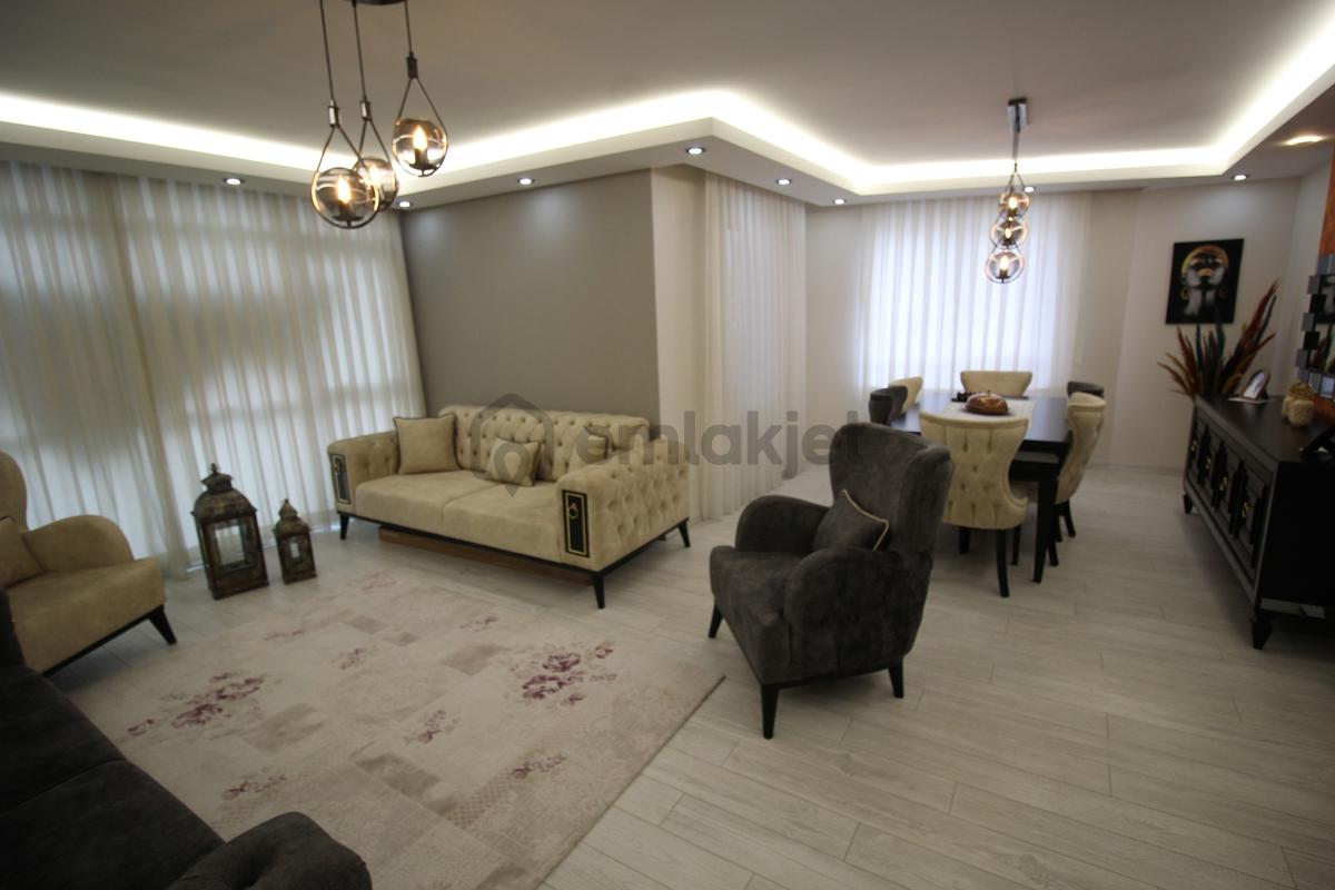 Krc'den Site İçerisinde Ulaşımın Merkezinde Satılık 4+1 Daire! - 14