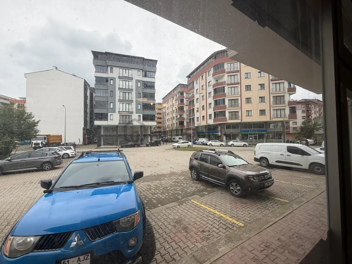 Araklı Da Kiralık Depolu Dükkan - 20