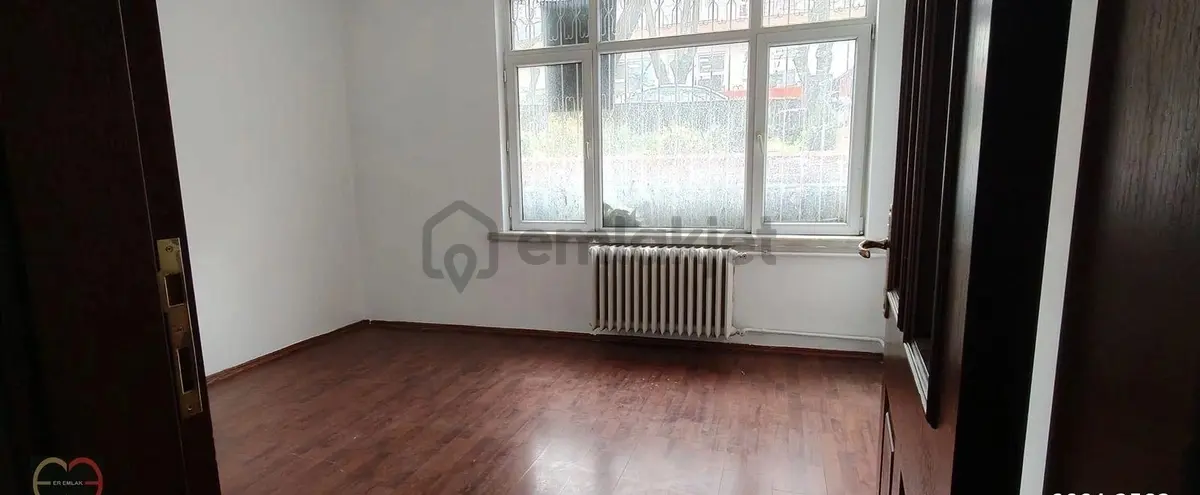 Bahçelievler Beşevler De 2+1 Giriş Kat Ön Cephe Daire - 2