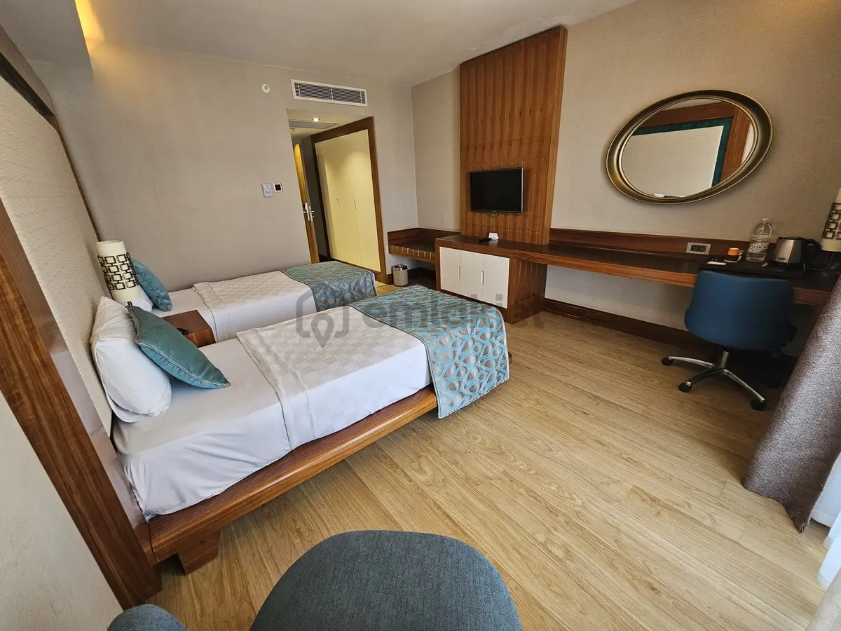 Kuşadası Ramada Resort'te Satılık 2+0 - 12