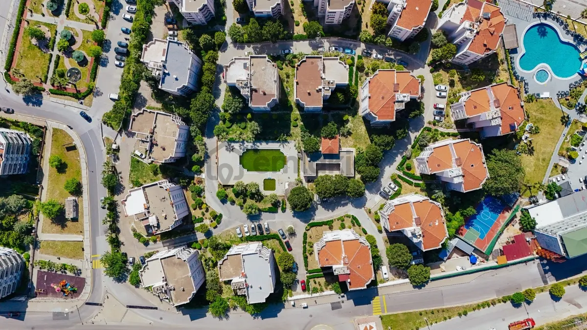 Kuşadası Ege Mahallesi'nde 3+1 Satılık Giriş Dublex Daire - 29