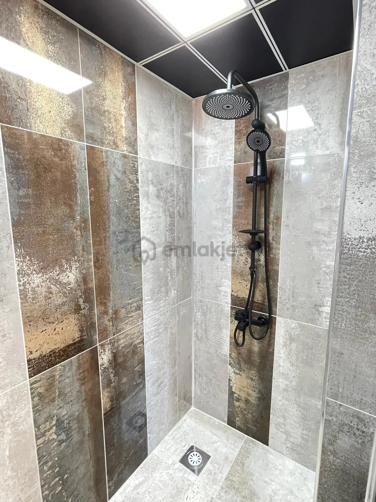 Çöşnük'te Kiralık 2+1 Lüks Daire - 9