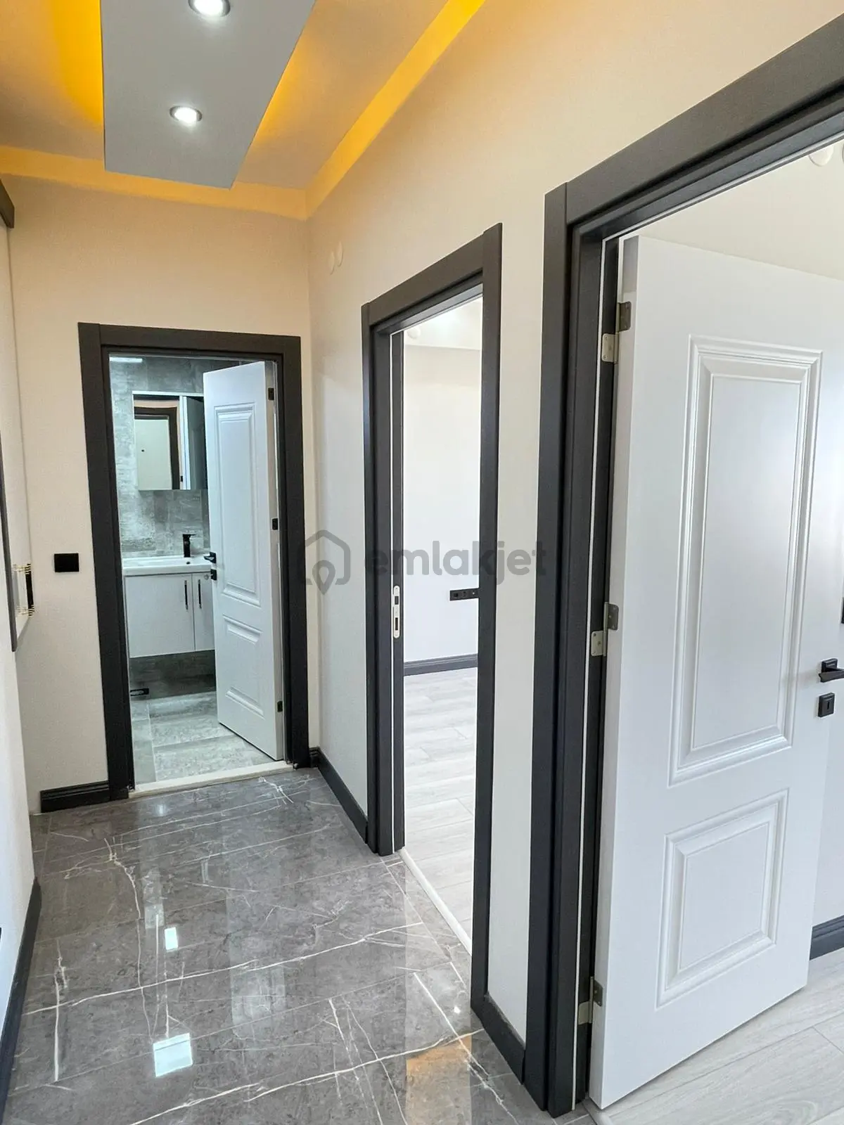 Çöşnük'te Kiralık 2+1 Lüks Daire - 19