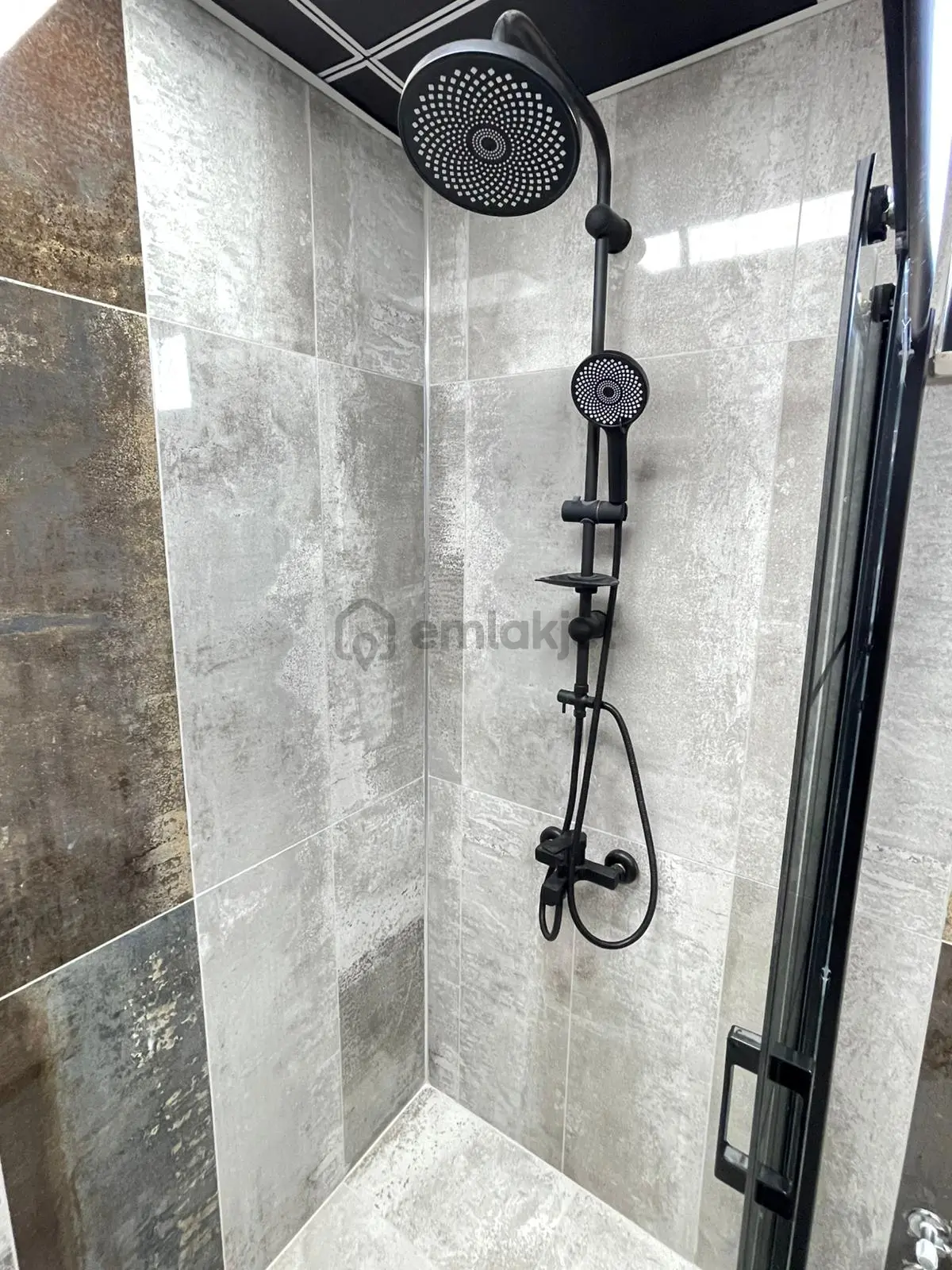 Çöşnük'te Kiralık 2+1 Lüks Daire - 13
