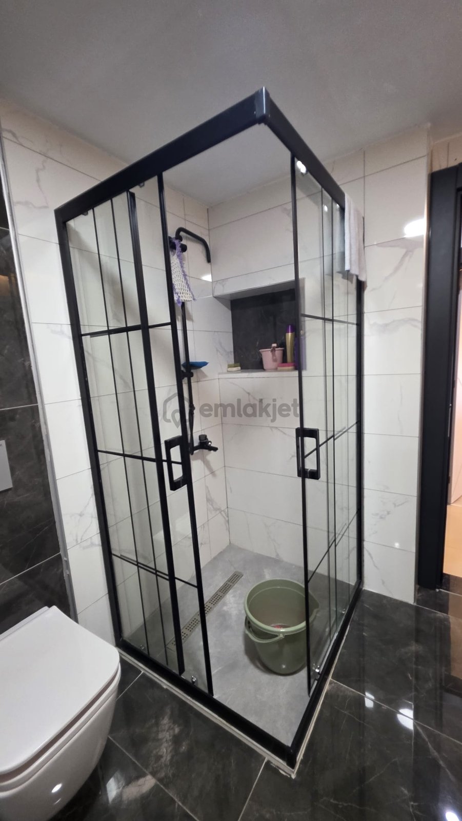 Gölcükler Mah. 3 Katlı Full Tadilatlı Villa - 10