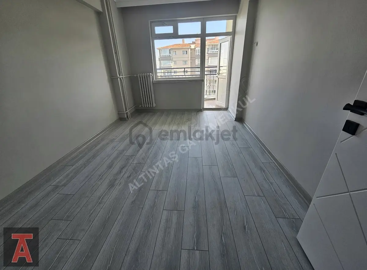 Suadiye Cad. Manzaralı, 3+1, 165m², Asansörlü Daire - 32