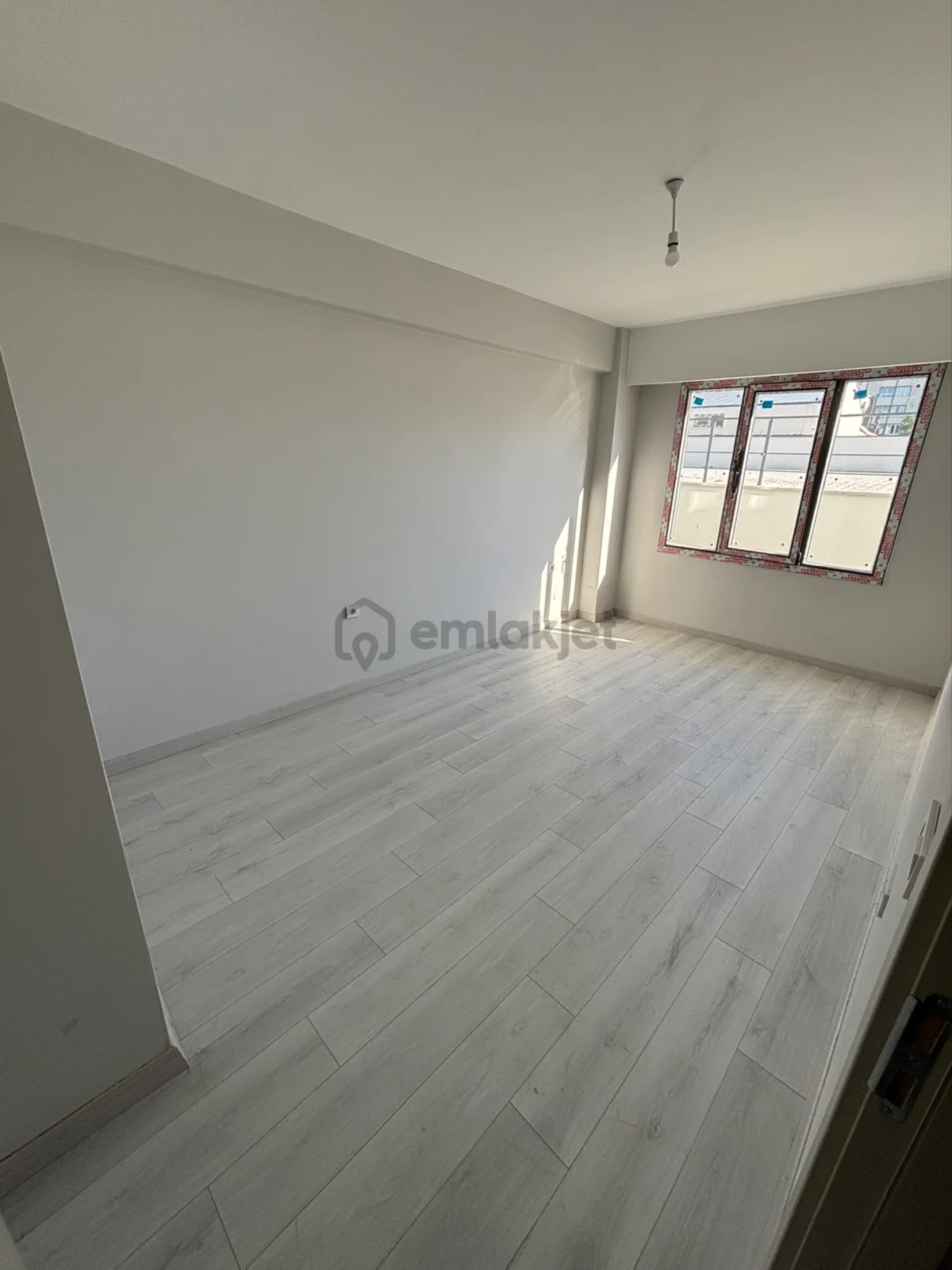 Celaliye’de Sıfır Binada Kiralık 2+1 Giriş Kat Daire - 15