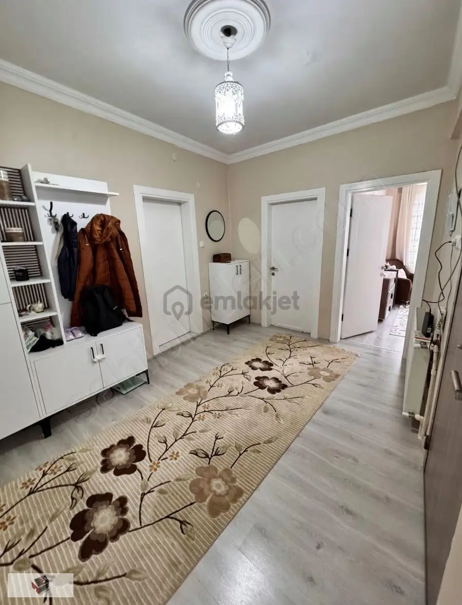 Umut Emlak'tan Şehir Merkezin De Satılık Daire - 11