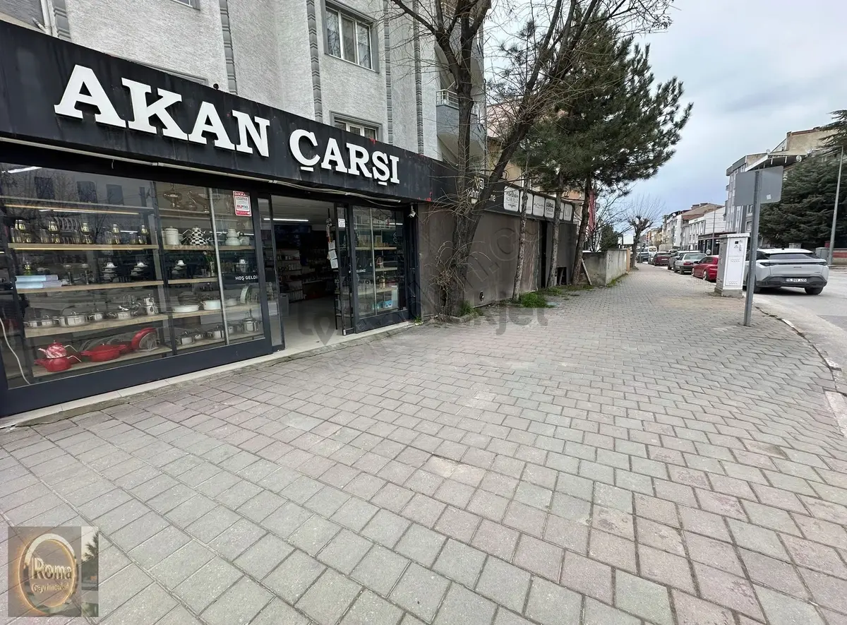Roma' Dan Kemalpaşa Mahallesi' Nde Satılık Dükkan - 8