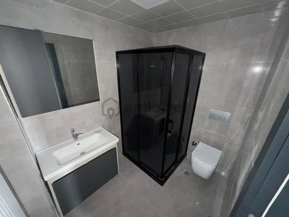 Özçeliklerden Cadde Yakını Çift Banyo Köşe Başı 140m2 3+1 Dairee - 33