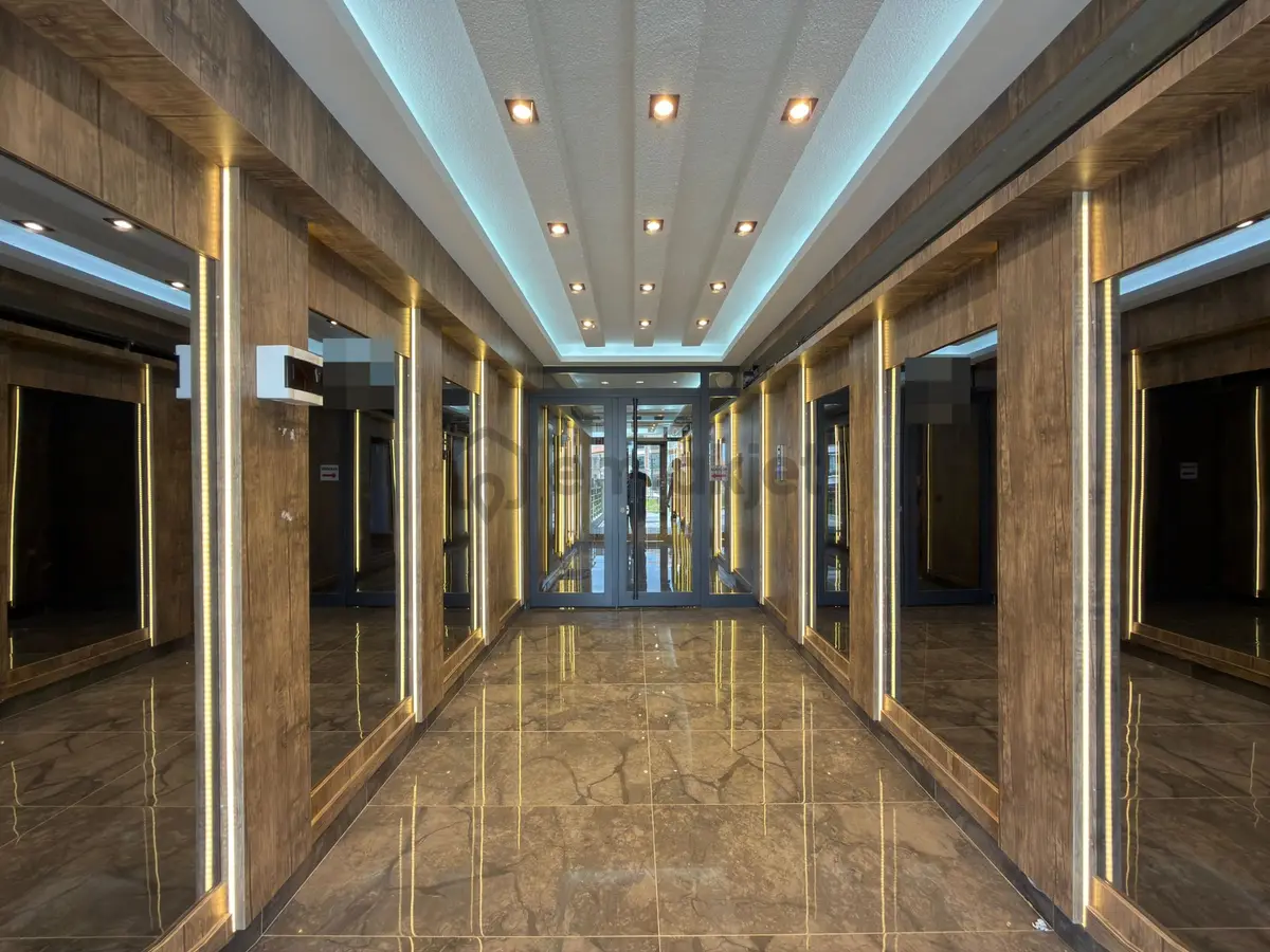 Özçeliklerden Cadde Yakını Çift Banyo Köşe Başı 140m2 3+1 Dairee - 29