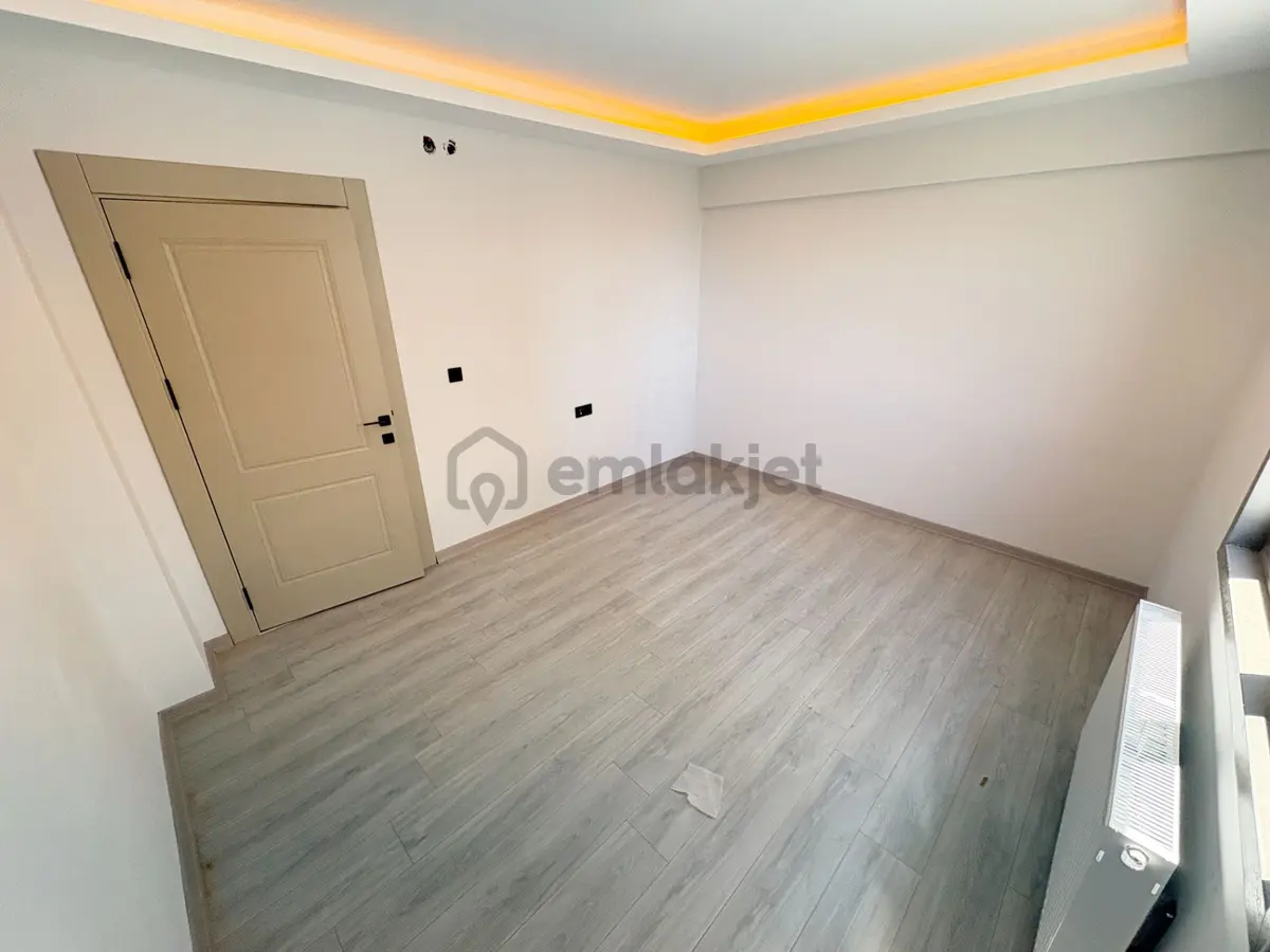 3+1 Sıfır Bölgede Emsalsiz Yapı Cam Balkonlu Ebeveyn Banyolu - 22