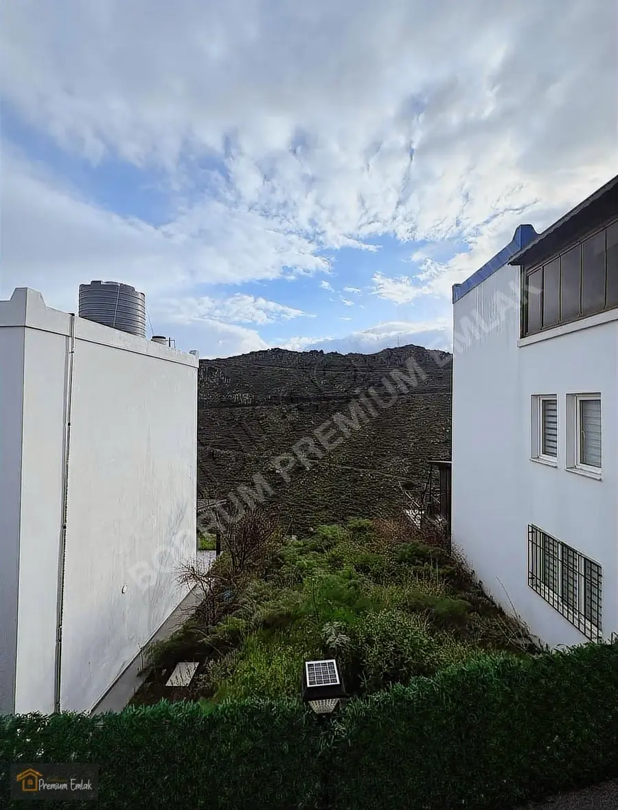 Bodrum Ortakent Yahşi'de Site İçinde 220m2dubleks İmarlı Arsa - 11