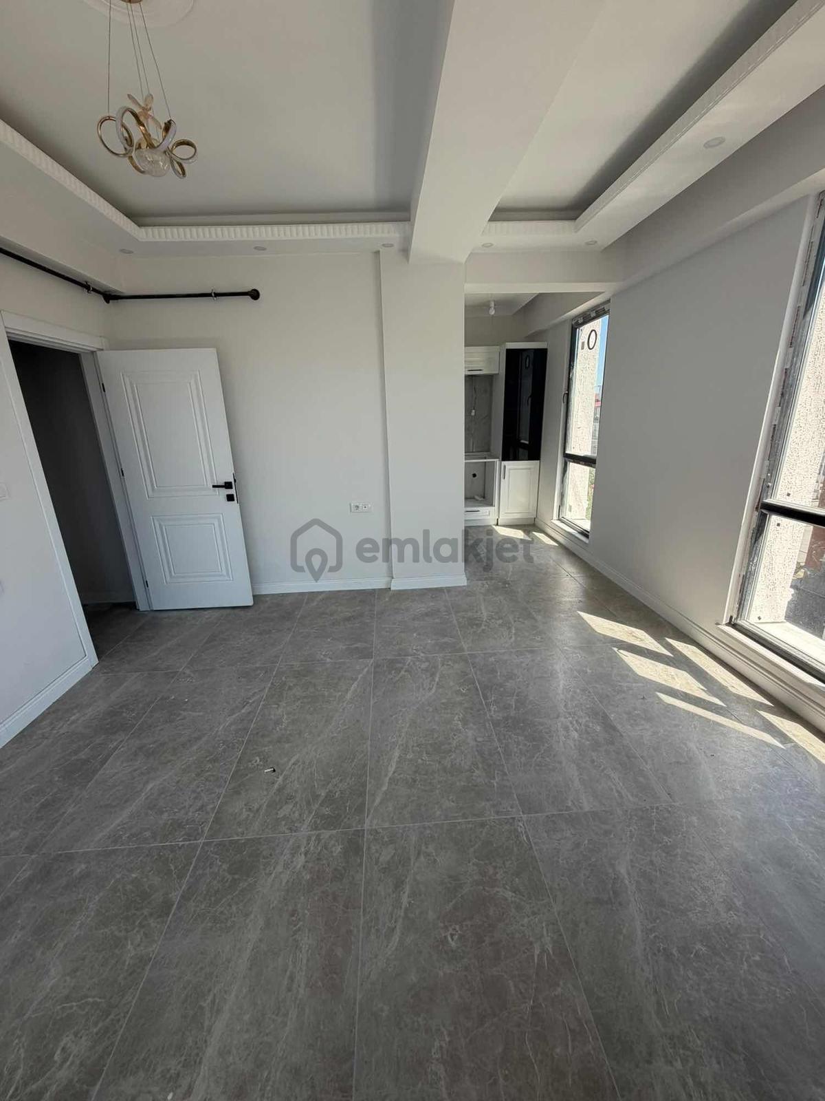 Rumeli Mah. Site İçerisin De 1+1 Ayrı Mutfak Daire - 12