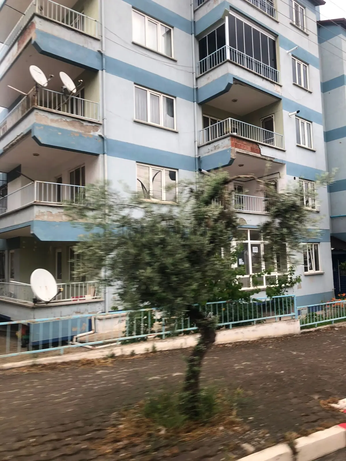 Sahibinden Sahibinden Anayol Üzerinde Doğalgazlı 3+1 Daire - 2