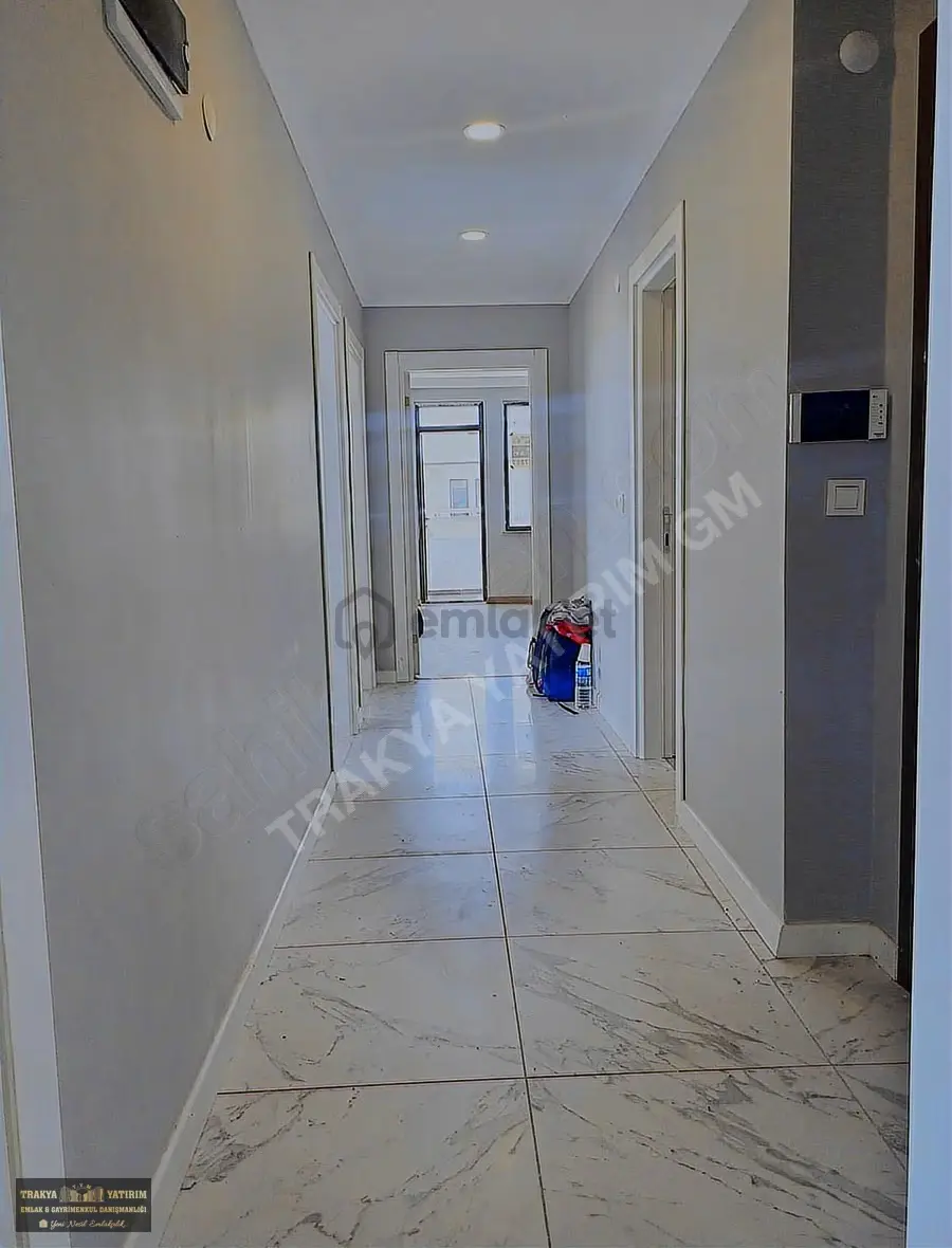Zafer Mah. 2+1 Havuzlu Kiralık Daire - 22