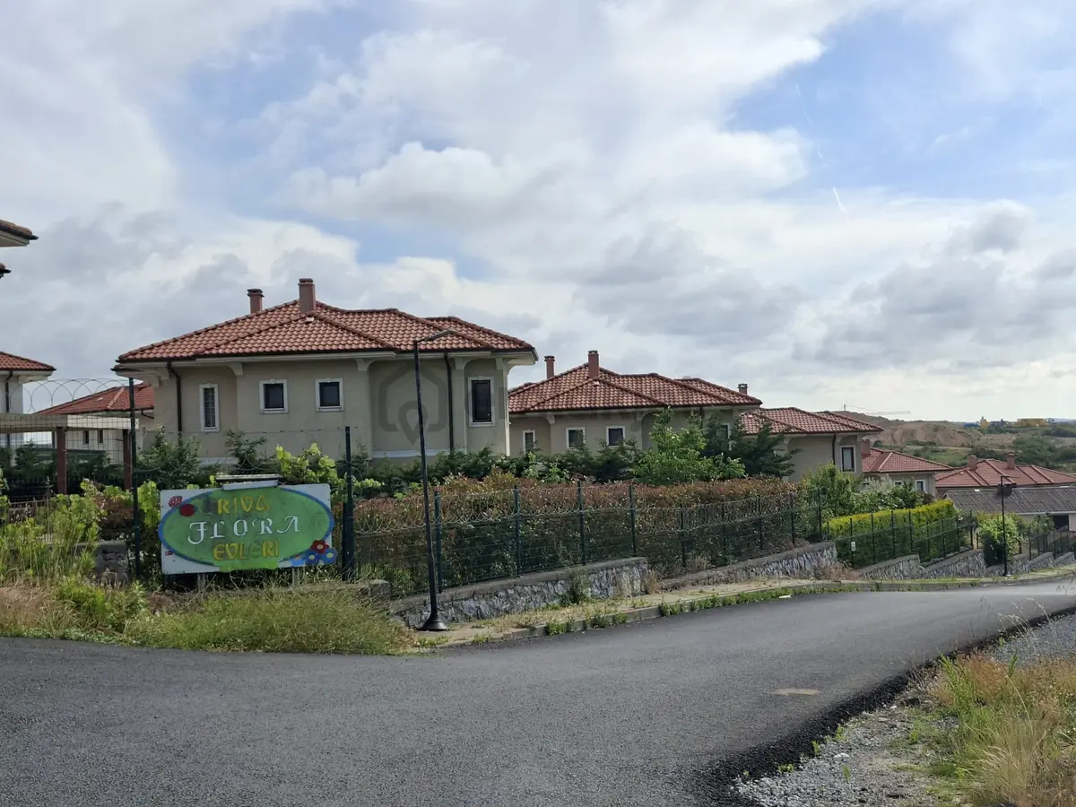 Riva Flora Evlerinde Müstakil,natamam Yapı, 5+1 Satılık Villa - 5