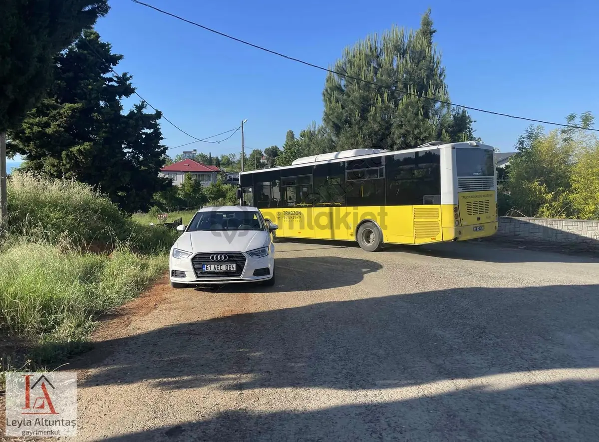Akyazıda Deniz Manzaralı Villalık Arsa - 11