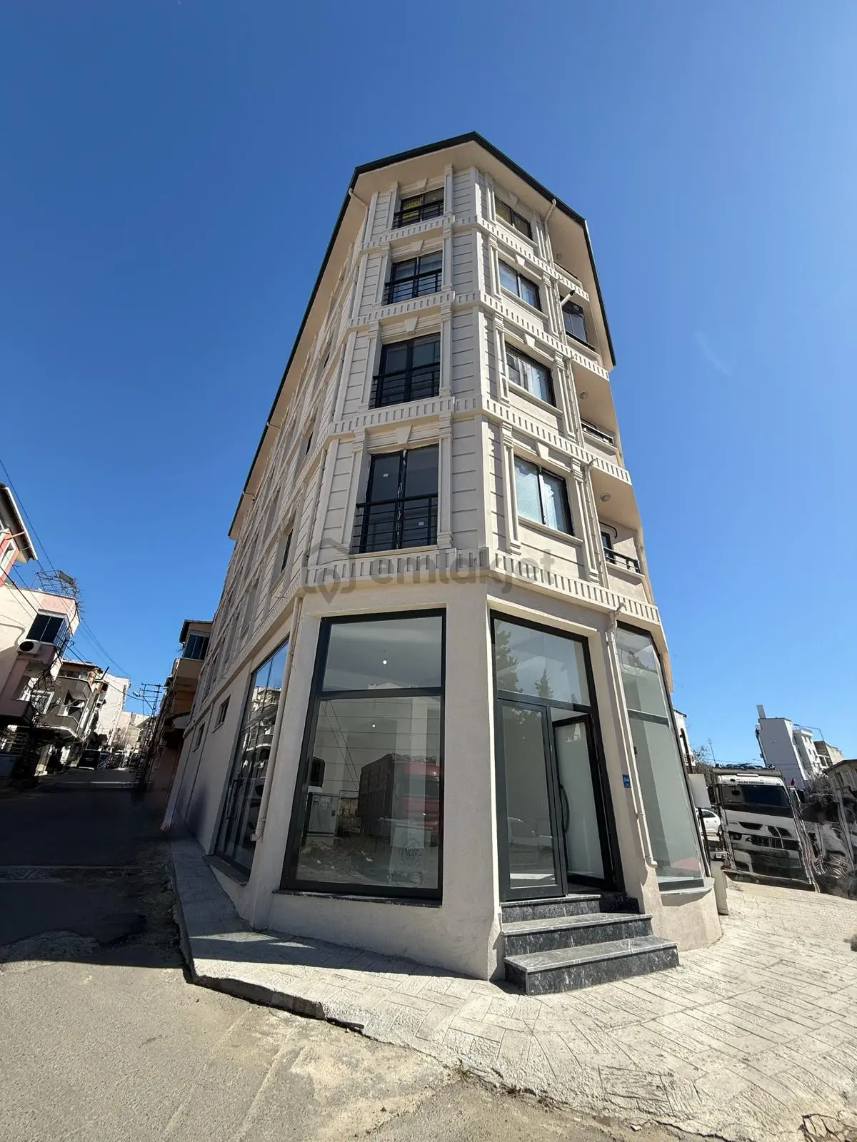 Delux'den Çınarlı Mh. Cadde Üzerinde Satılık Lux 3+1 Daire - 18