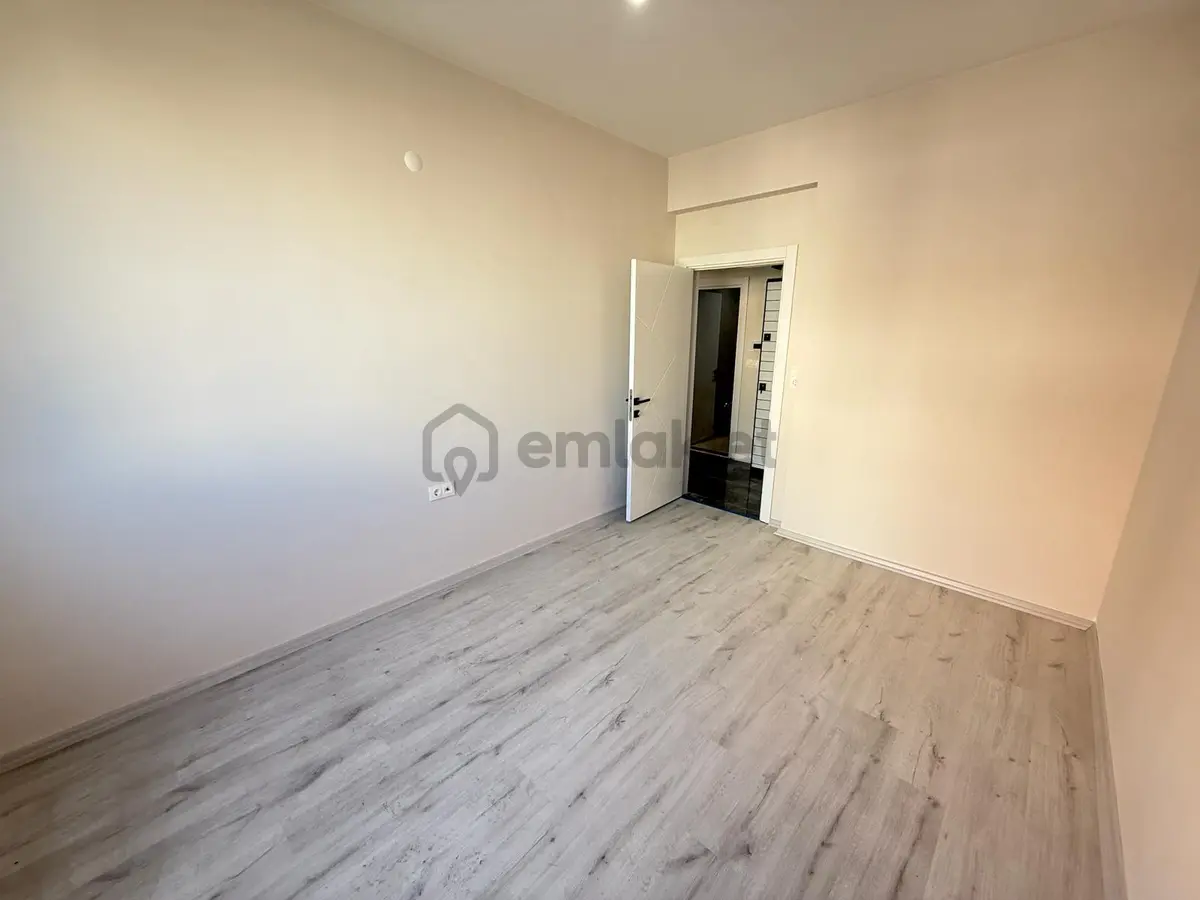 Delux'den Çınarlı Mh. Cadde Üzerinde Satılık Lux 3+1 Daire - 13