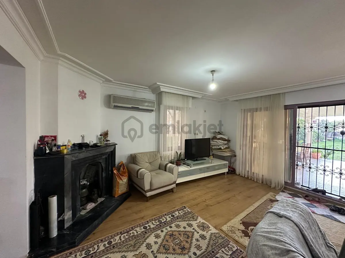 Özdere Orta Mahalle'de Denize Sıfır 5+1 Villa - 13