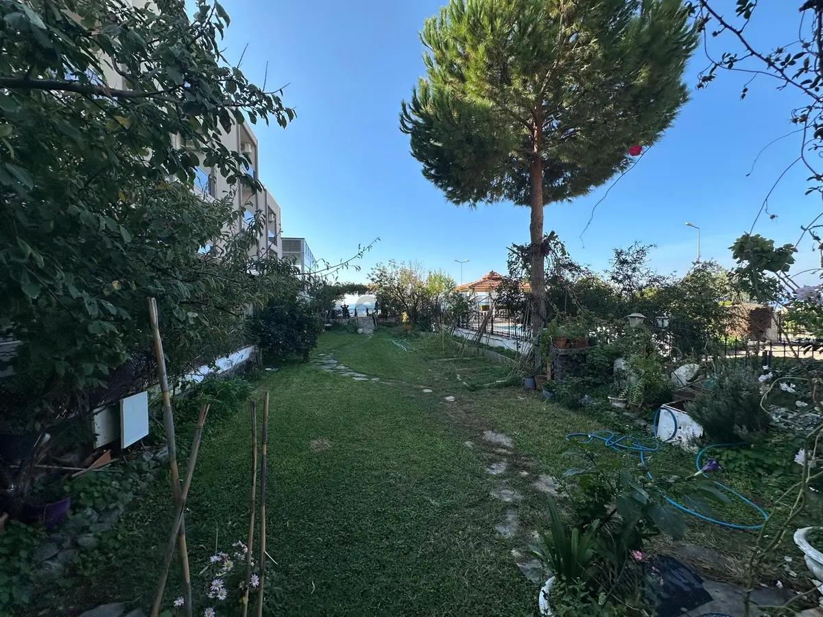 Özdere Orta Mahalle'de Denize Sıfır 5+1 Villa - 18