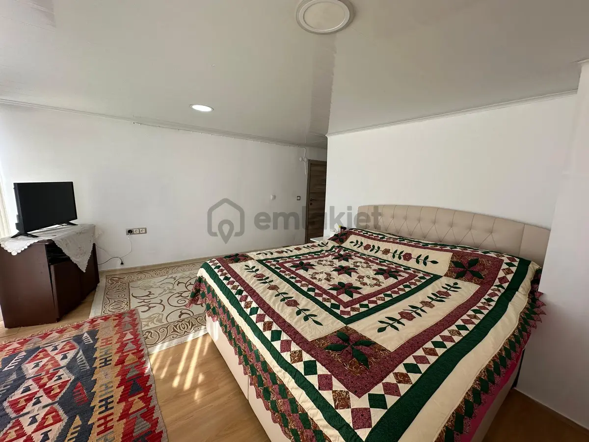 Özdere Orta Mahalle'de Denize Sıfır 5+1 Villa - 14