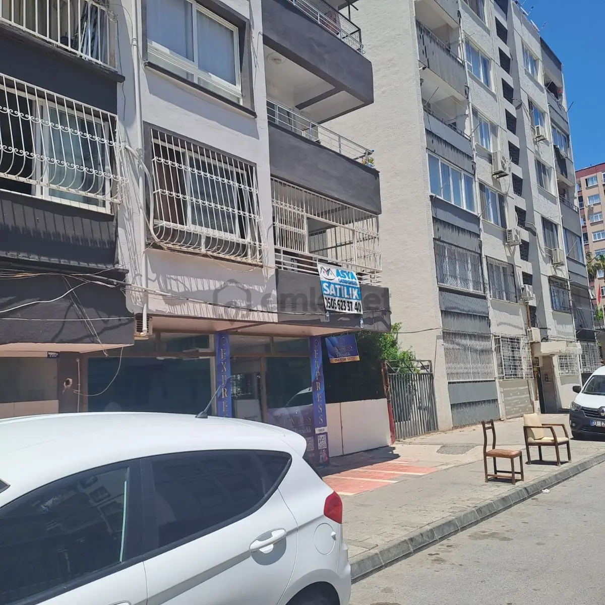 Asya' Dan Yenişehirde Cadde Üzerinde 3+1 - 31