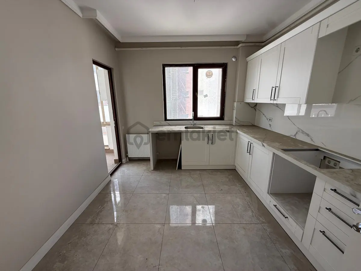Trabzon Yıldızlı'da Satılık Arakat Dubleks Daire - 4