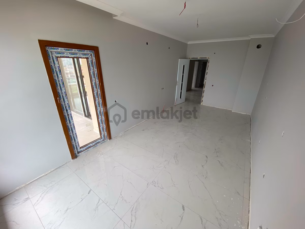 Trabzon Yalıncak'ta Satılık 4+1 Sıfır Daire - 10
