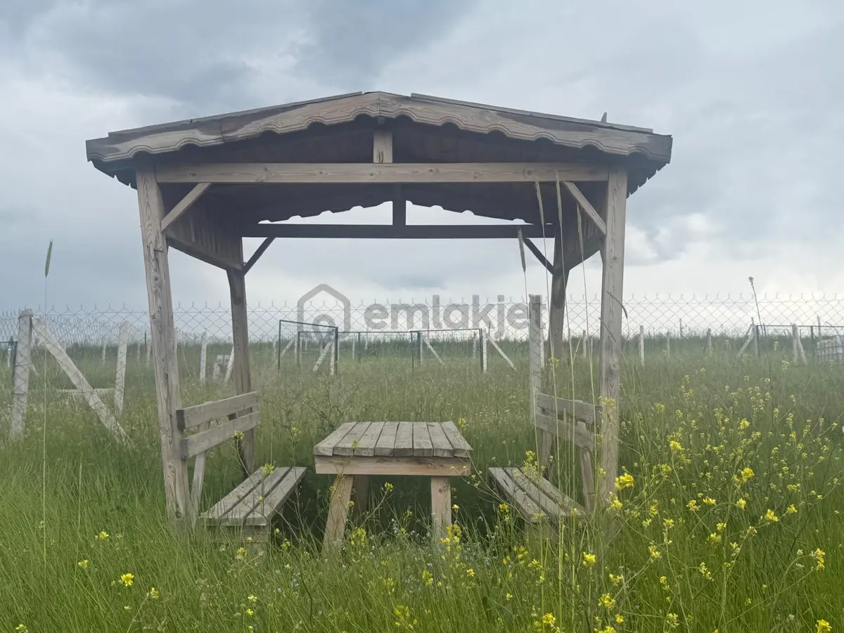 Akyurt Devlet Hast. Yakını İki Katlı Ahşap Ev+çardak 300m2 Bahçe - 26