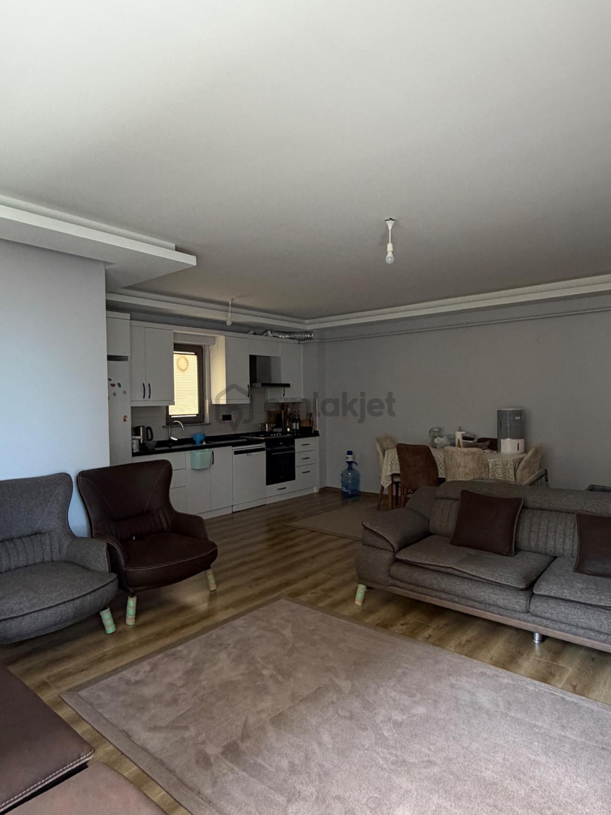 Güzelyalı Mahallesi'nde Satılık 2+1 Daire - 10