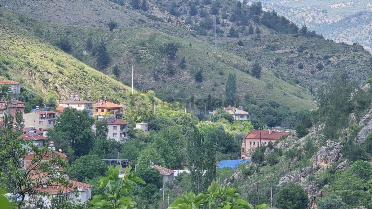 Doğayla İç İçe İmarlı Arsa - 6
