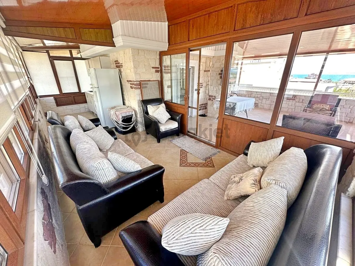 Güre'de 350 M2 Arsa İçinde Tam Müstakil Deniz Manzaralı Villa - 11