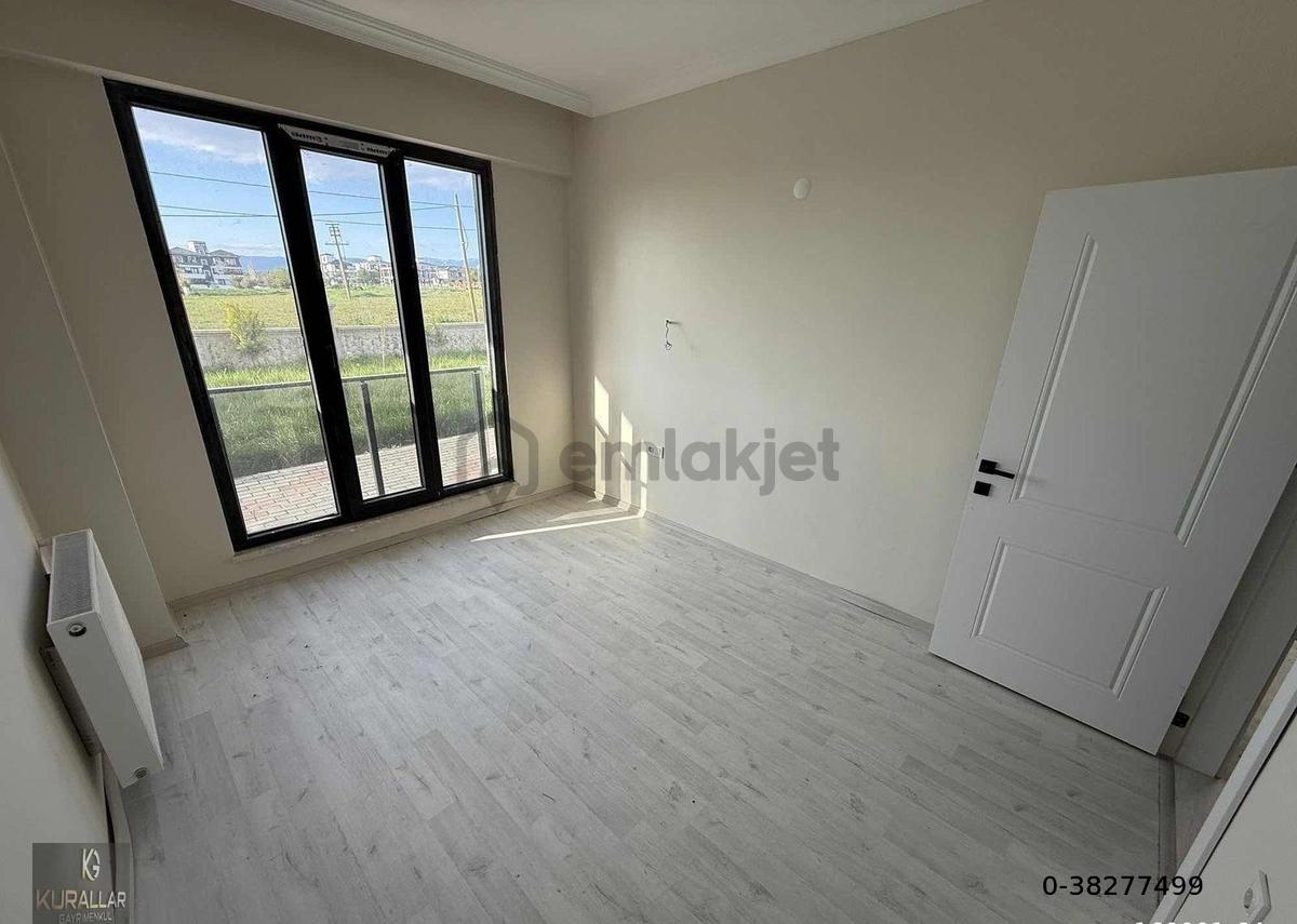 Karaağaç Mahallesin De Bahçe Katı 2+1 Daire - 13