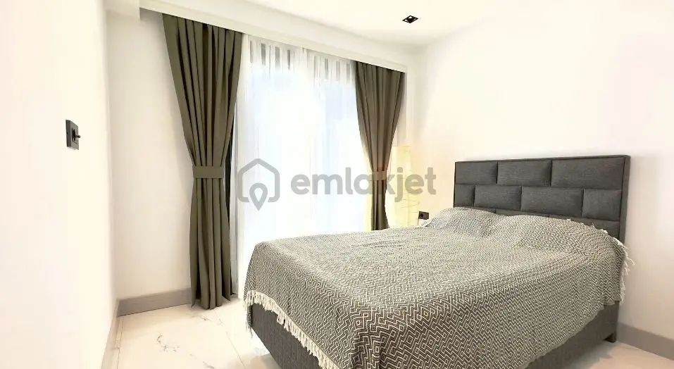 Eskiçeşmede Kiralık 2+1 Daire - 15