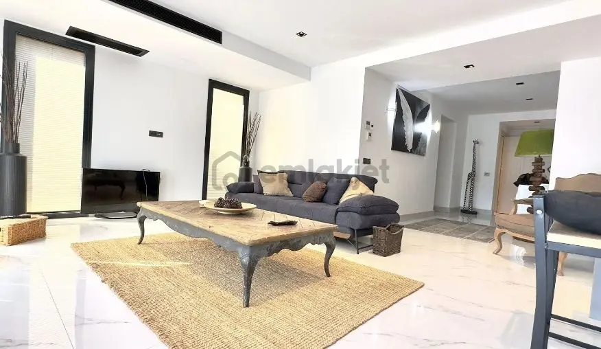 Eskiçeşmede Kiralık 2+1 Daire - 12