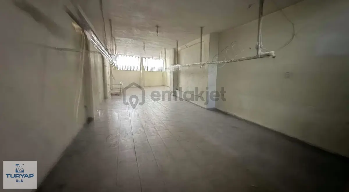 Uğurmumcu Mh' De Kiralık Depo