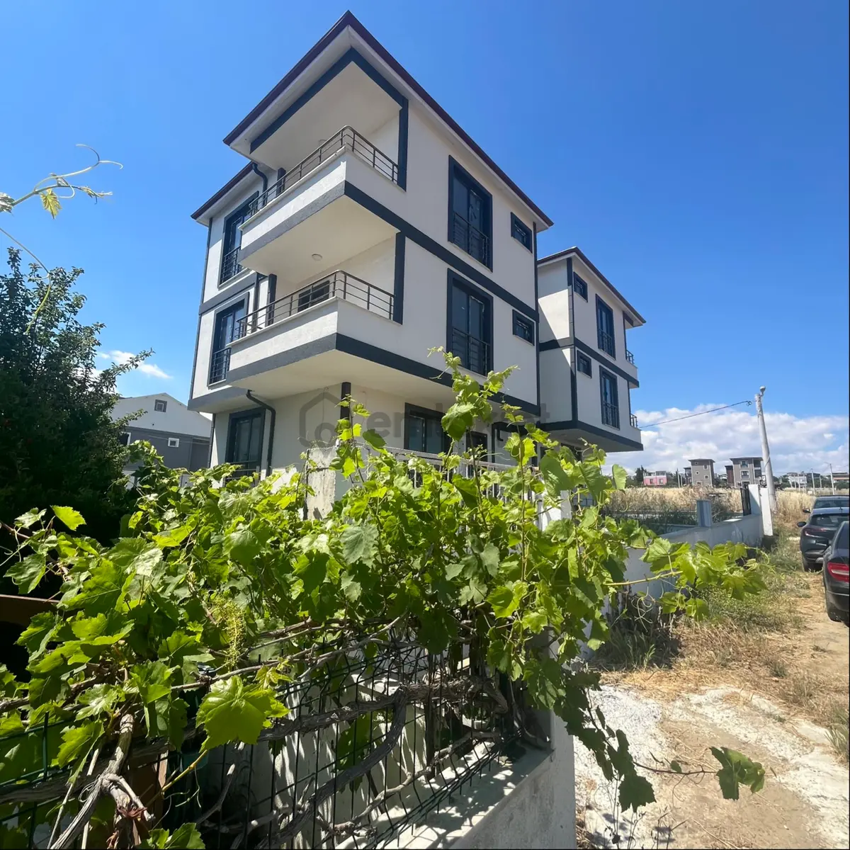 Yeniçiftlikte Satılık Lüks Villa - 6