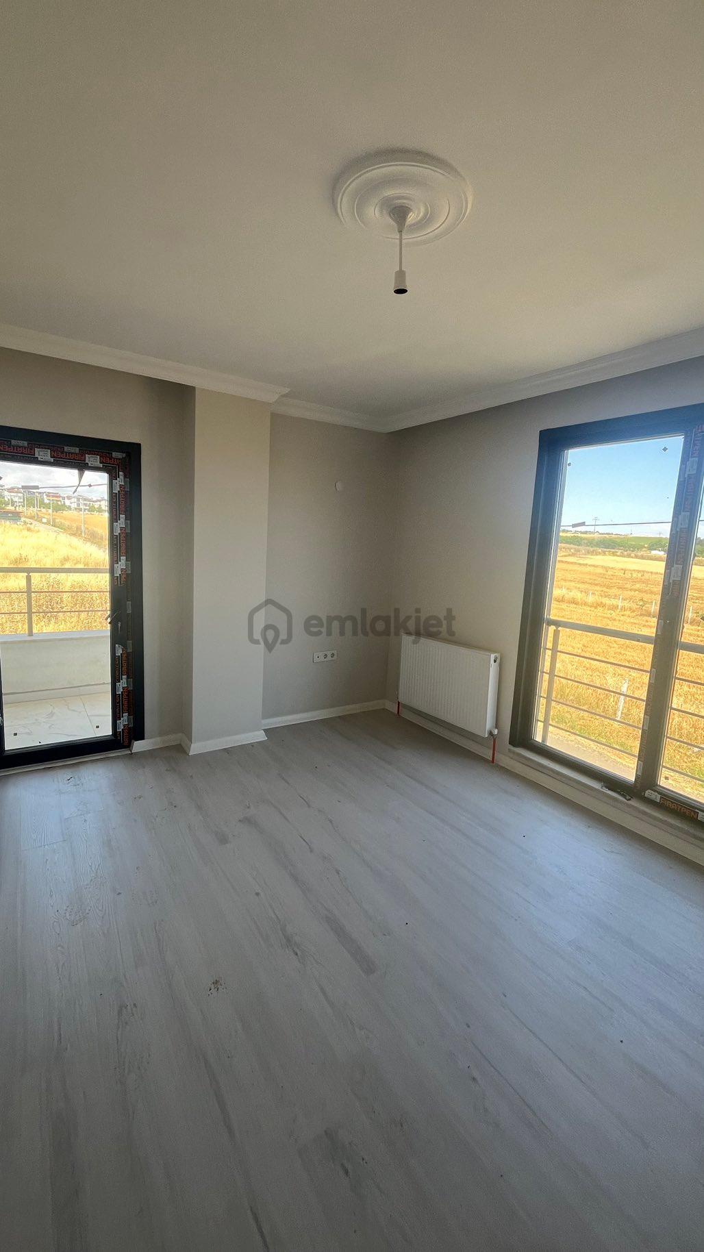 Yeniçiftlikte Satılık Lüks Villa - 11