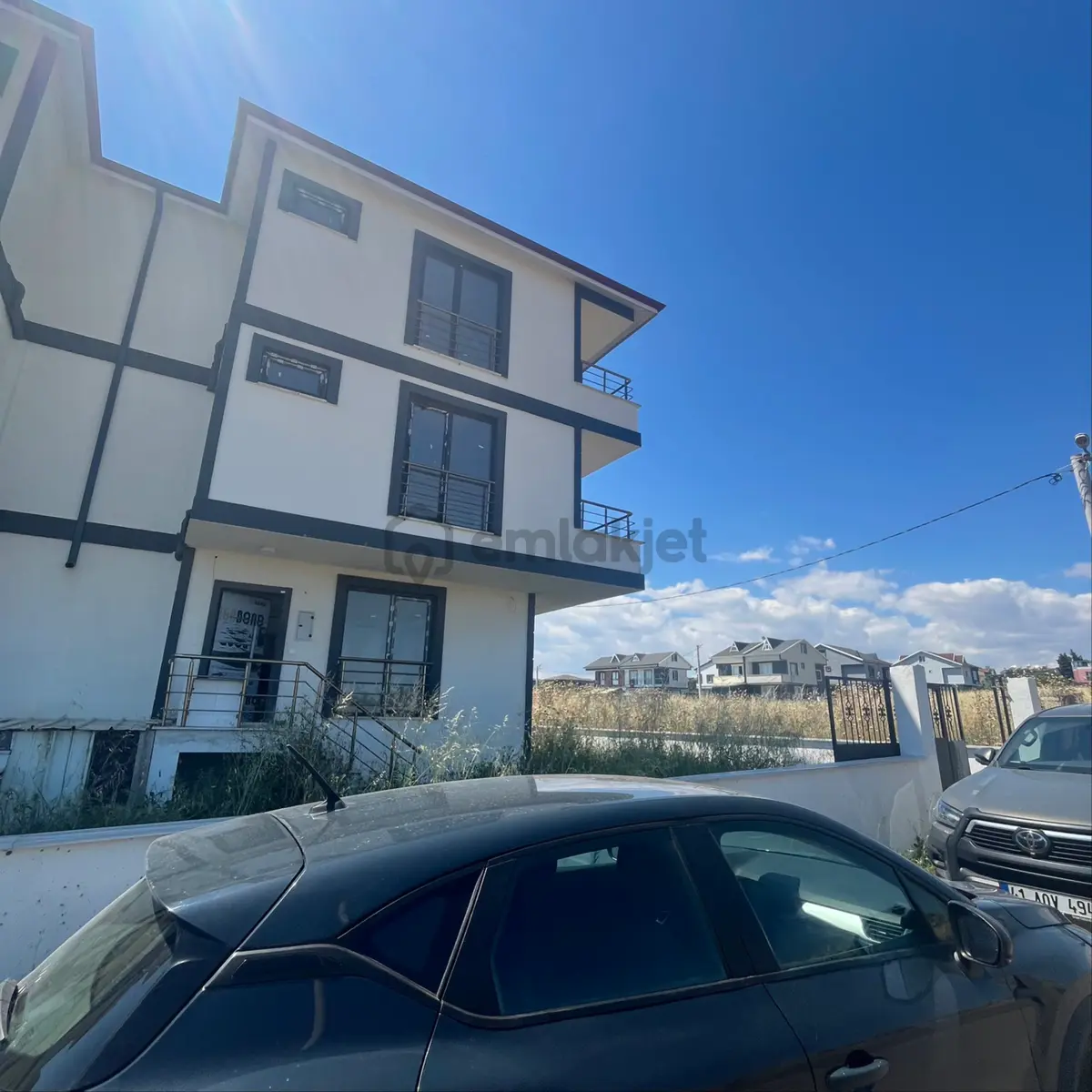 Yeniçiftlikte Satılık Lüks Villa - 9