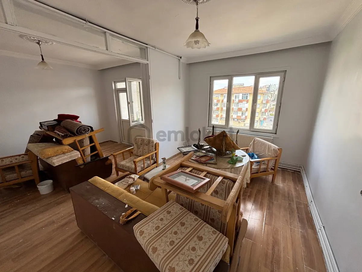 Kolejtepe Mahallesi Hoşgör Caddesinde 2+1 Satılık Daire