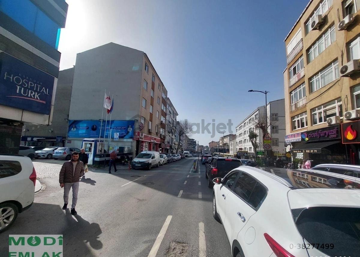 Üsküdar Merkezde Cadde Üzeri Satılık Bina - 7