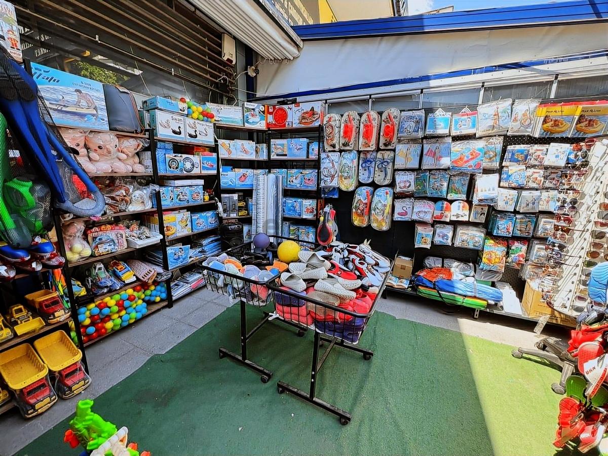 Cadde Üstü 700 M²alış Veriş Merkezi - 5