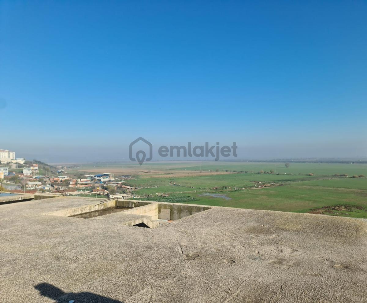 Karacabey'de Satılık %60 Tamamlanmış Bina - 1067m² - 6