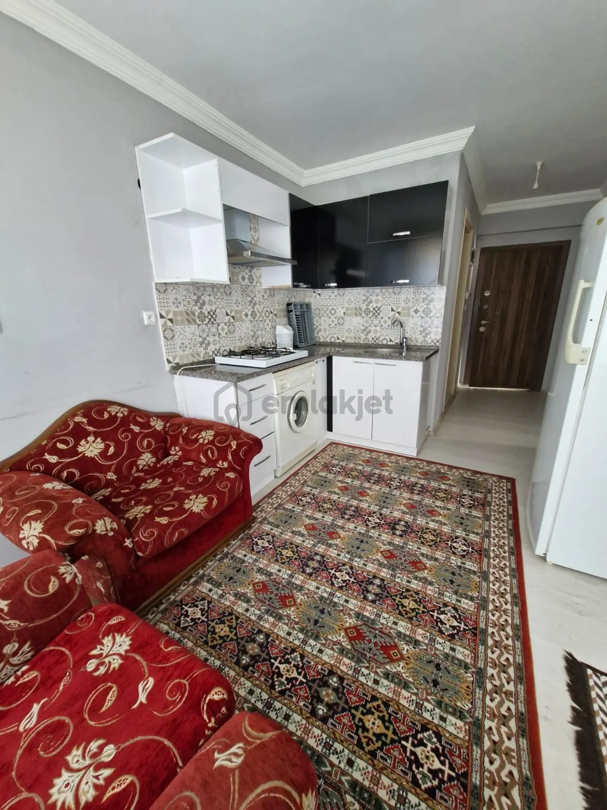Satılık 1+1 Eşyalı Daire