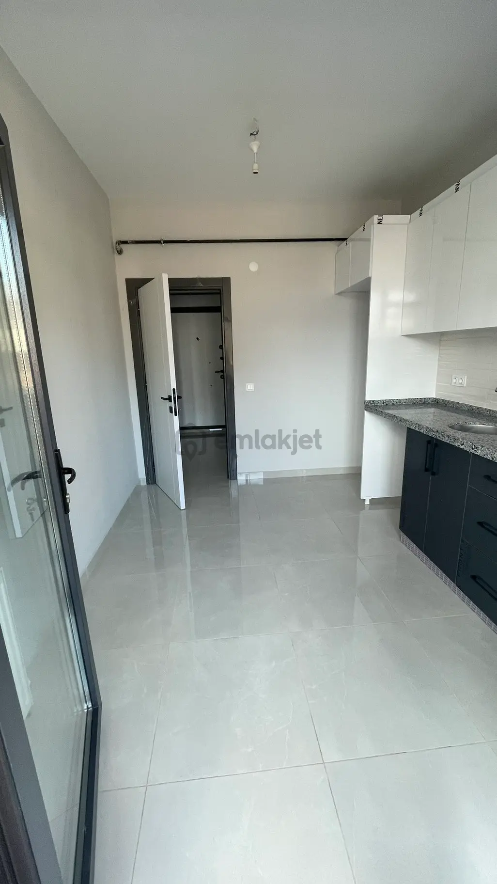 Satılık Sitede 2t1 Daire - 14