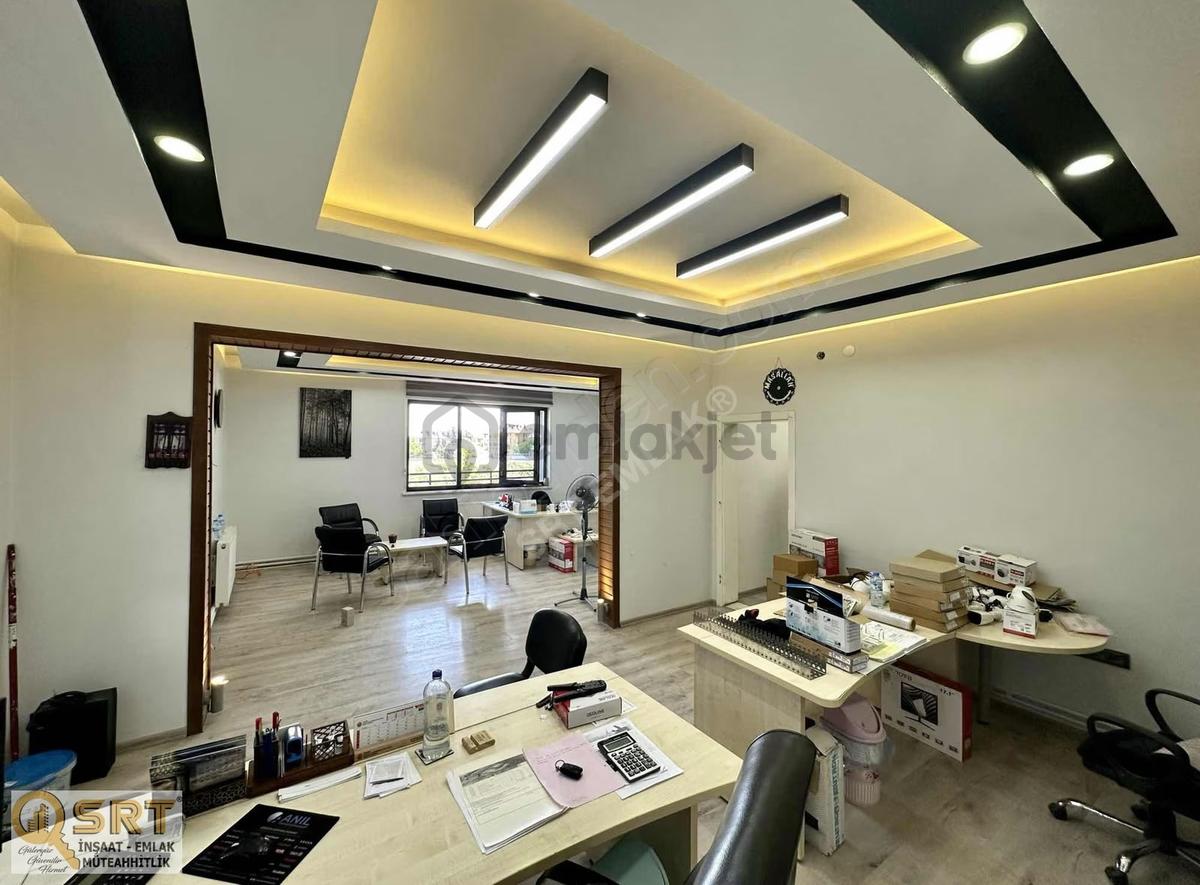 Kurumsal Kiracılı Satılık 3 Katlı Villa - 33